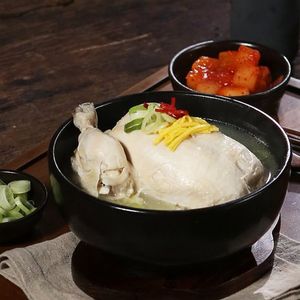 프리미엄 유황먹여 키운 복 삼계탕 1kg x 4팩