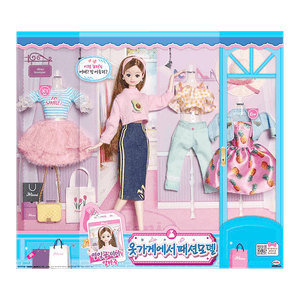 17 Mimi Fashion Model In The Clothin