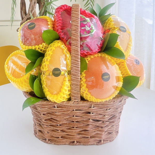 리본 포장 과일바구니 선물세트 이미지